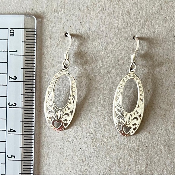 Elegant Silver Dangle Earrings - Picture 2 of 2